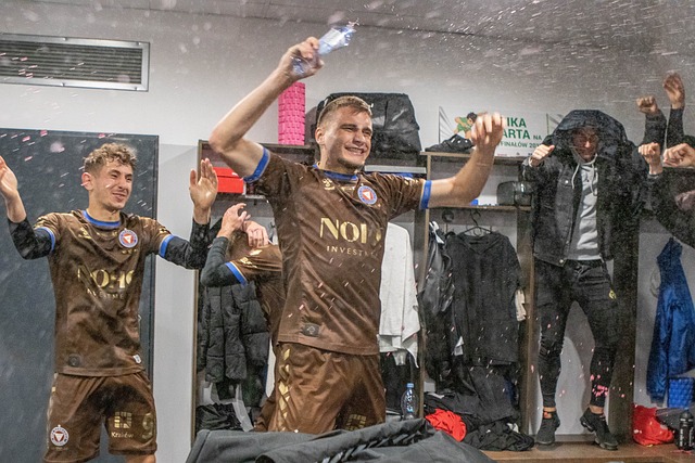 场上不可或 场上不可或